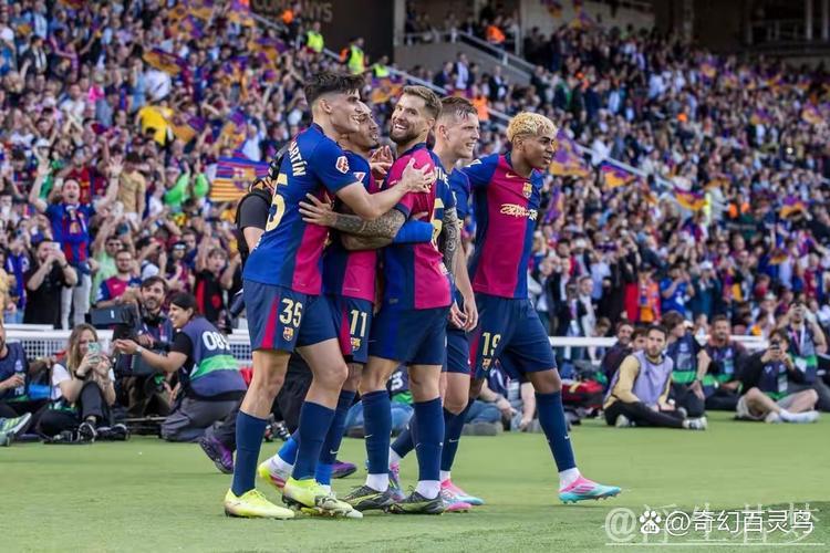 西甲争冠形势再度混乱!皇马追平巴萨,三队仅差1分,马竞放缓脚步 西甲争冠形势再度混乱!皇马追平巴萨,三队仅差1分,马竞放缓脚步